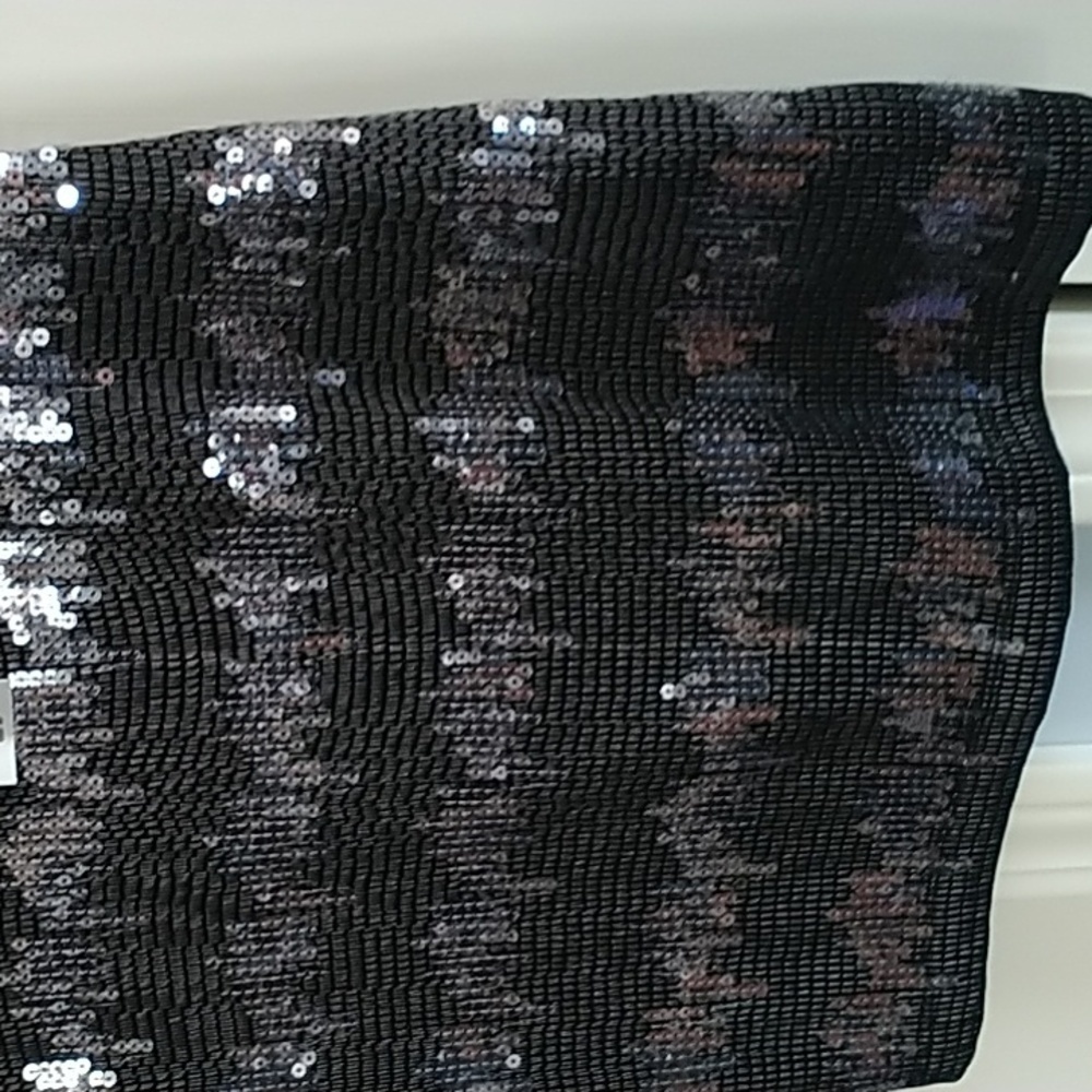 Chico's Sequins Contemporary Tank Black/Silver Chico's 2 - Picture 3 of 8